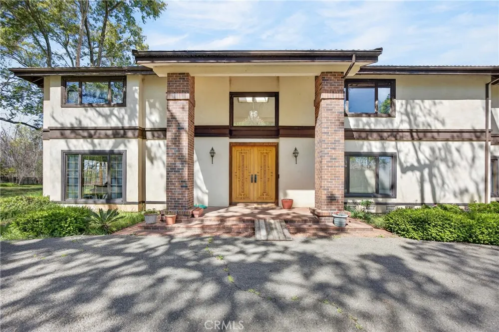 8266 Peninsula Kelseyville, CA 95451
