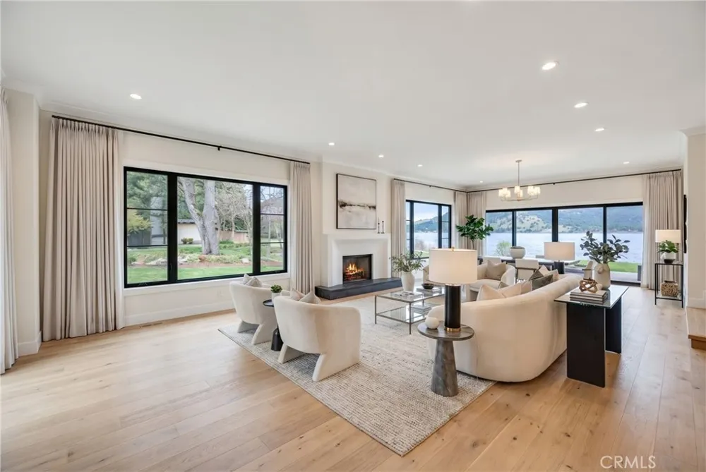 8266 Peninsula Kelseyville, CA 95451