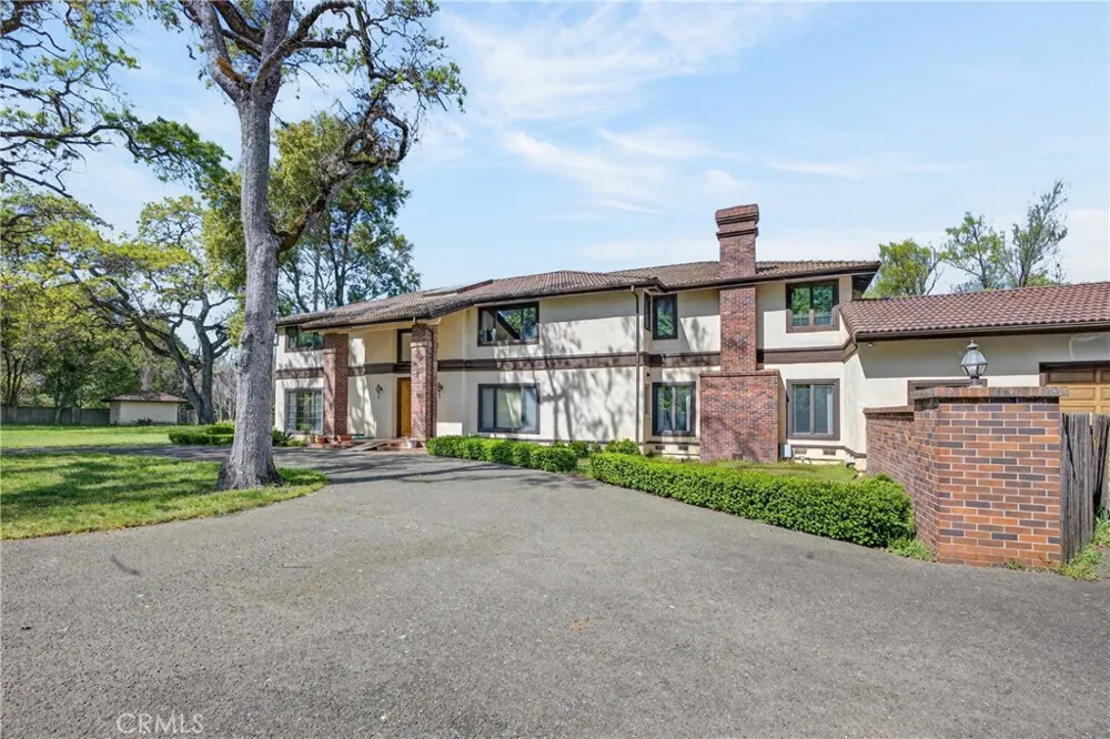 8266 Peninsula Kelseyville, CA 95451