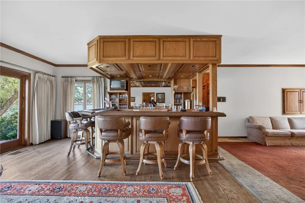 8266 Peninsula Kelseyville, CA 95451