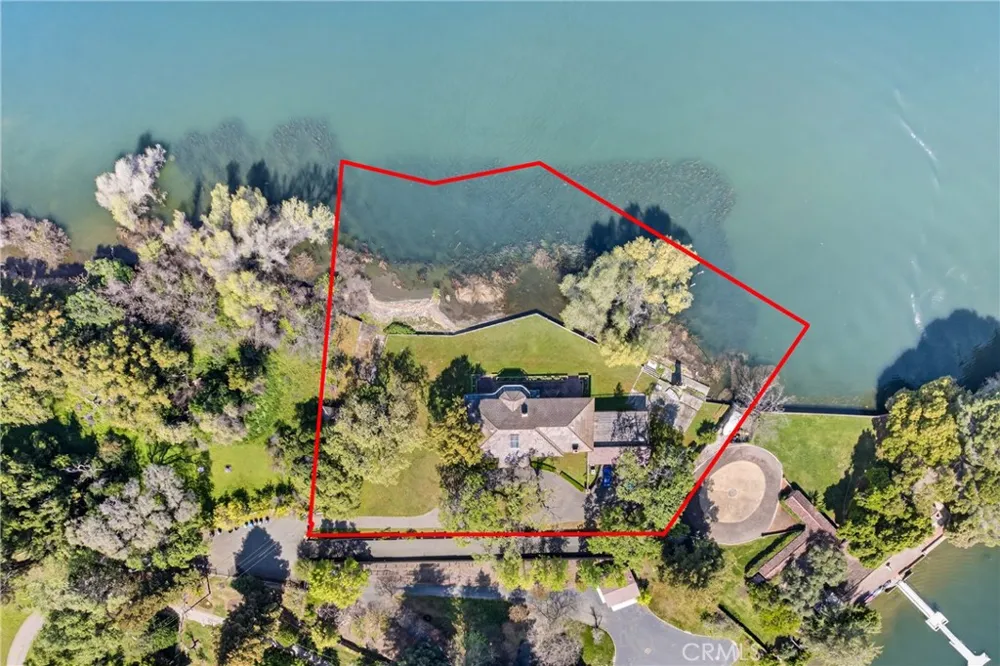 8266 Peninsula Kelseyville, CA 95451