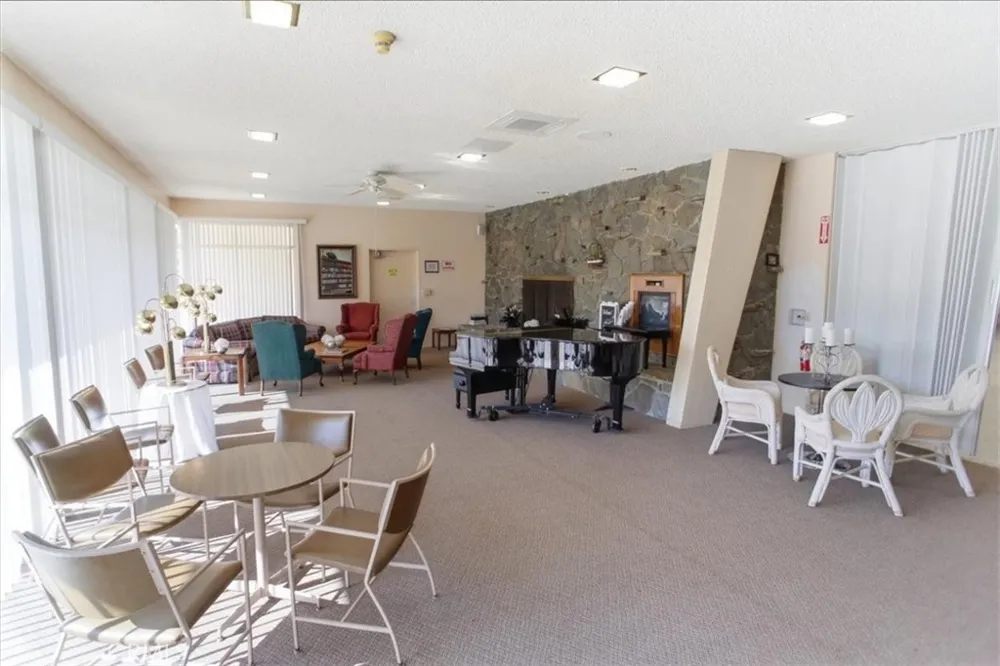 26831 Avenue Of The Oaks #A Newhall, CA 91321