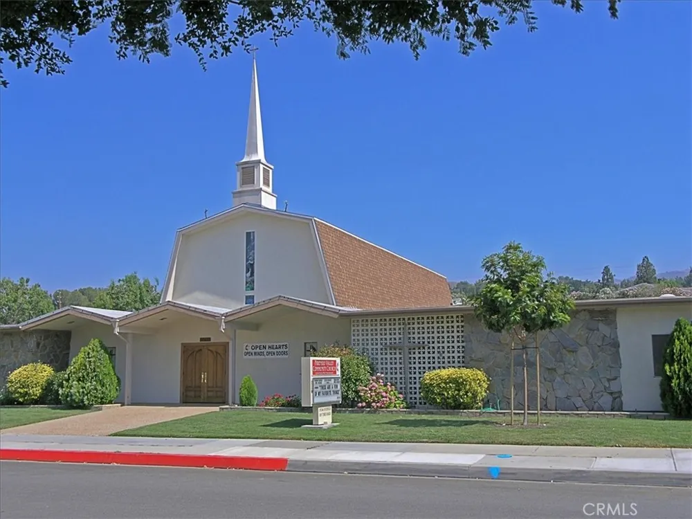 26831 Avenue Of The Oaks #A Newhall, CA 91321