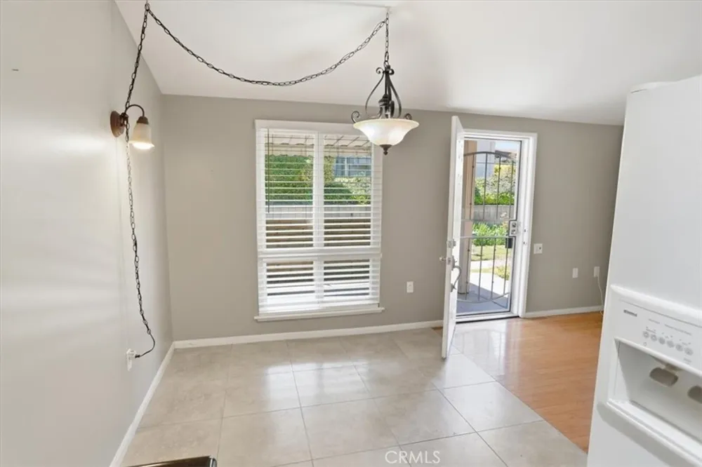 26831 Avenue Of The Oaks #A Newhall, CA 91321