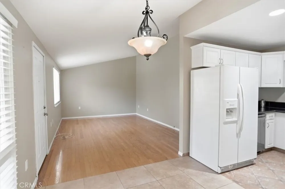 26831 Avenue Of The Oaks #A Newhall, CA 91321