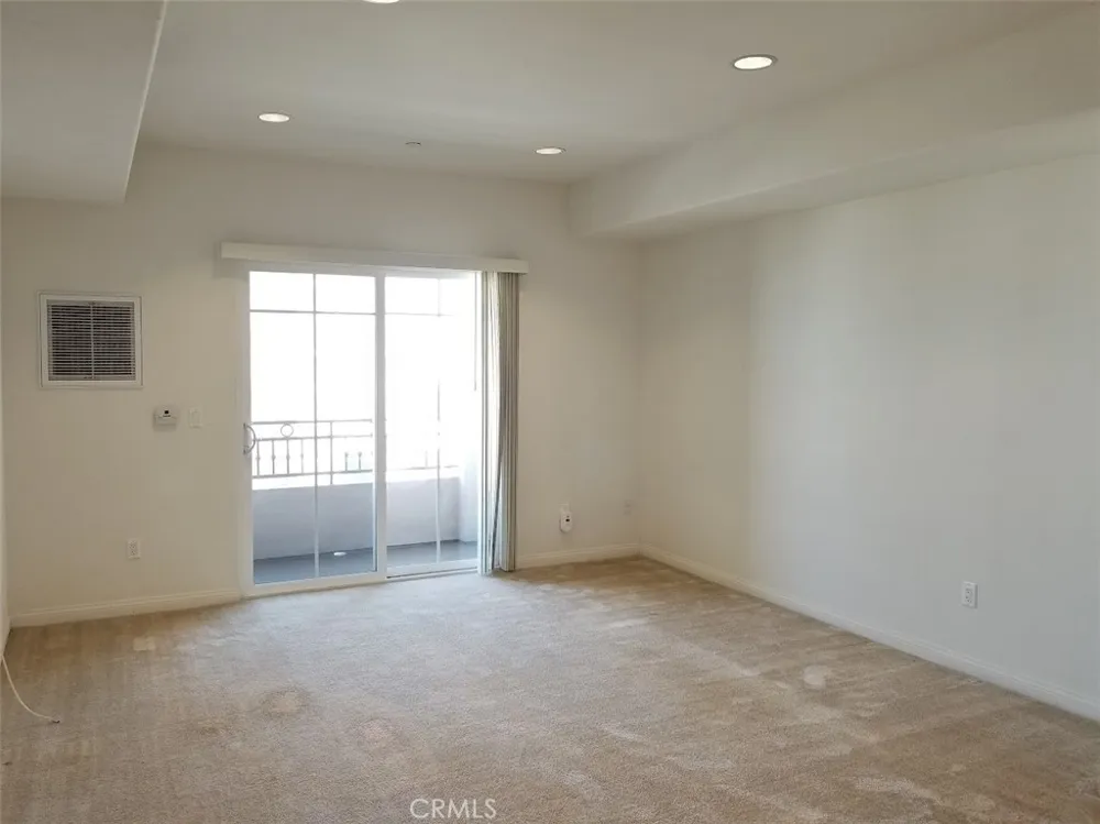 11 S 3rd #503 Alhambra, CA 91801