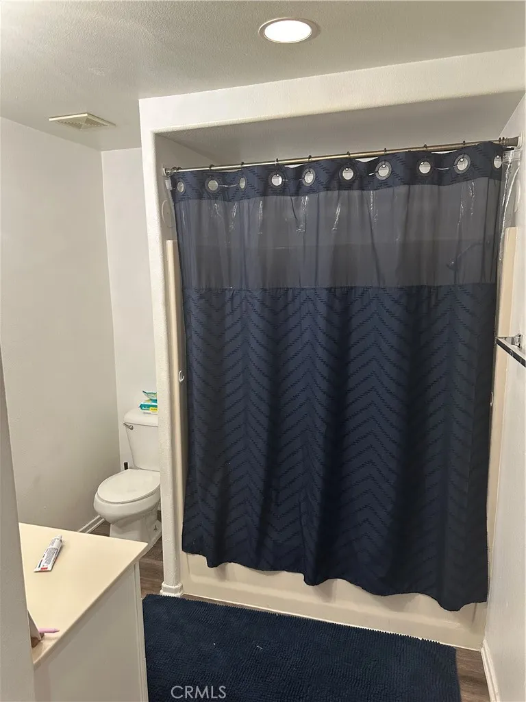 220 W Walnut #B Rialto, CA 92376