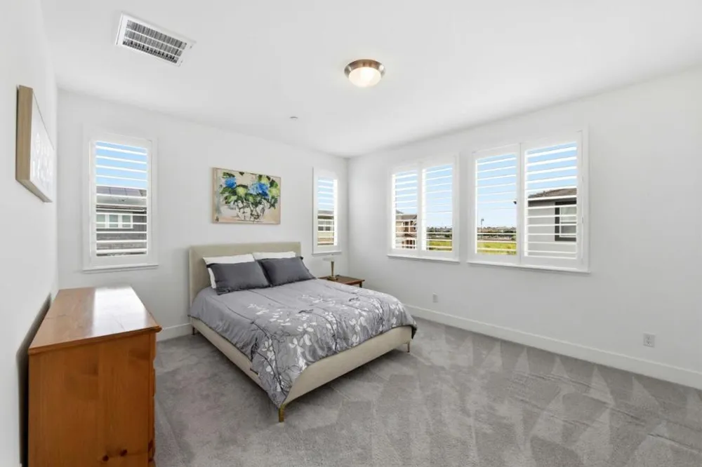 10071 Sea Turtle Street Elk Grove, CA 95757