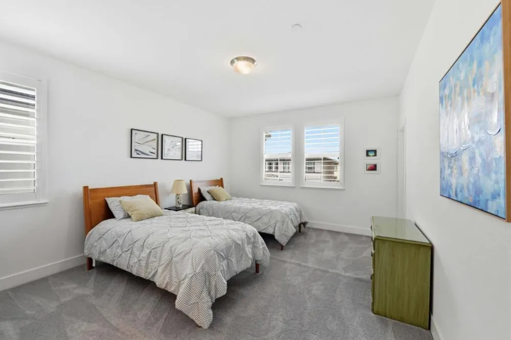 10071 Sea Turtle Street Elk Grove, CA 95757