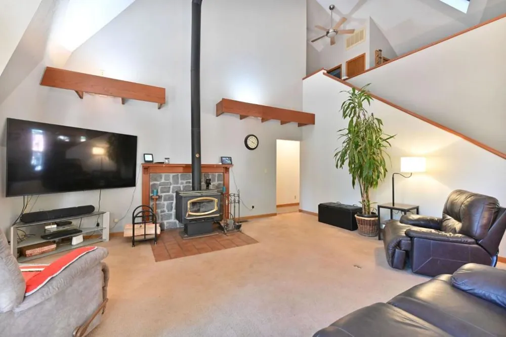 20175 E Pine Drive Pioneer, CA 95666