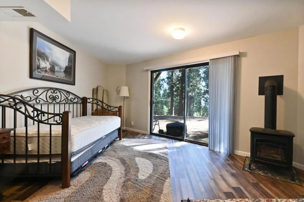20175 E Pine Drive Pioneer, CA 95666