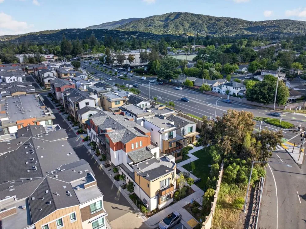 15016 Briggs Court Los Gatos, CA 95032
