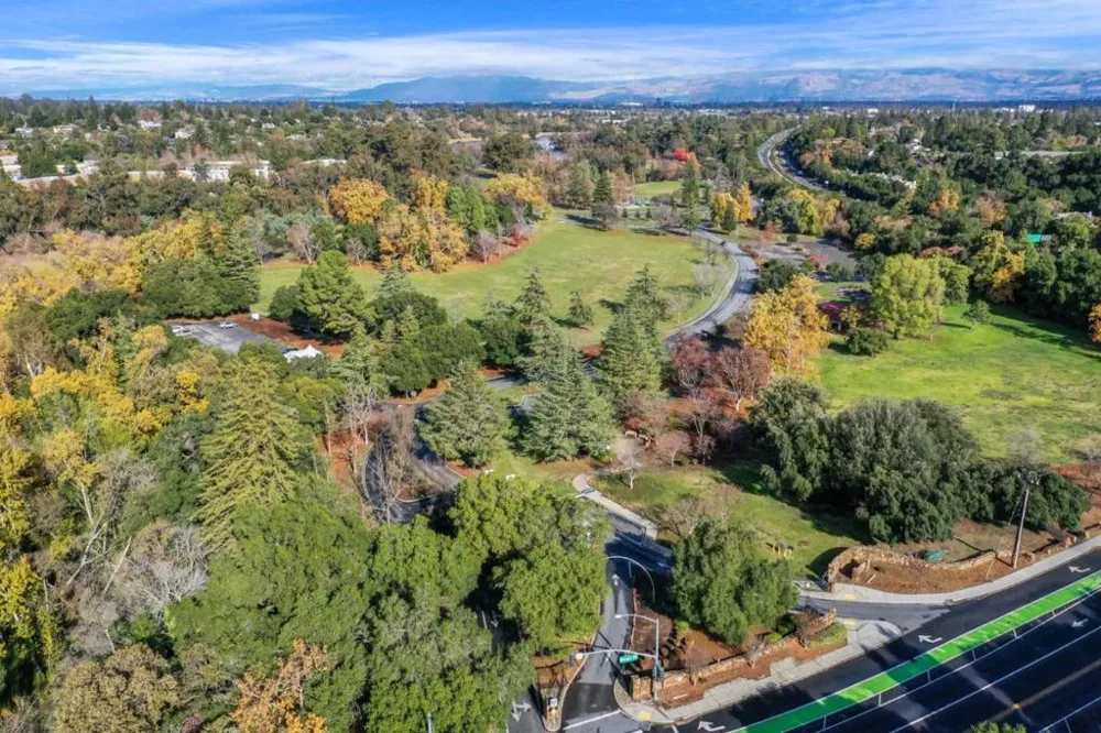 15016 Briggs Court Los Gatos, CA 95032