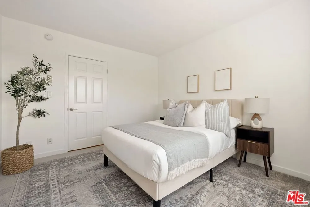10725 Ohio Avenue #2 Los Angeles, CA 90024