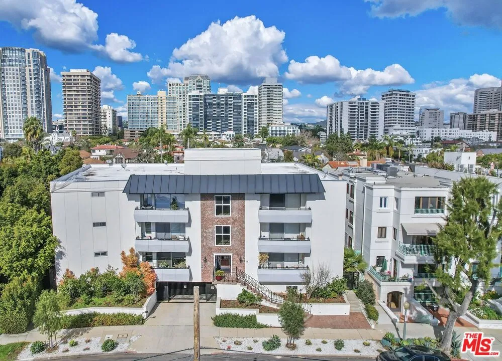 10725 Ohio Avenue #2 Los Angeles, CA 90024