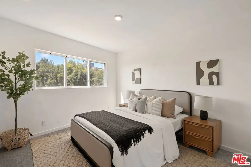 10725 Ohio Avenue #2 Los Angeles, CA 90024