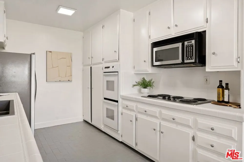 10725 Ohio Avenue #2 Los Angeles, CA 90024