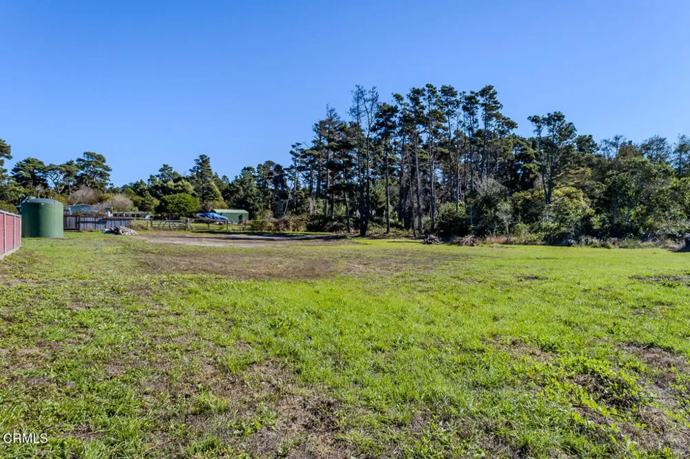 18451 CA-1 Fort Bragg, CA 95437