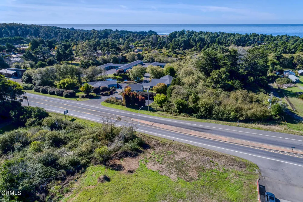 18451 CA-1 Fort Bragg, CA 95437