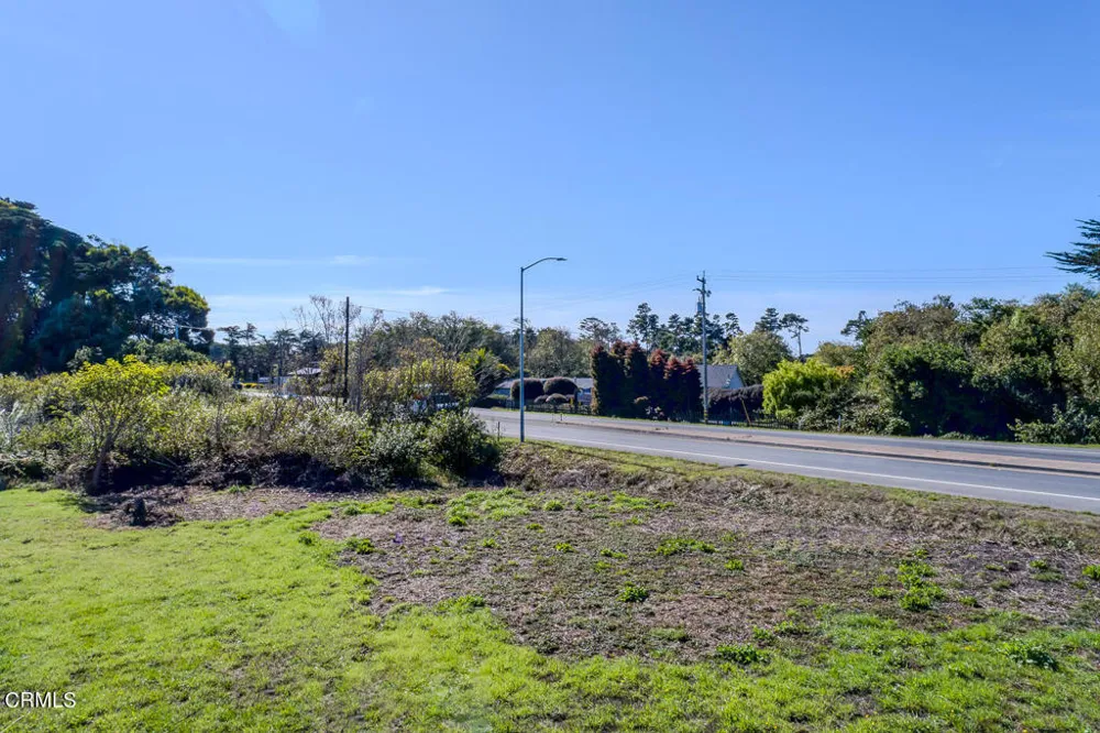 18451 CA-1 Fort Bragg, CA 95437