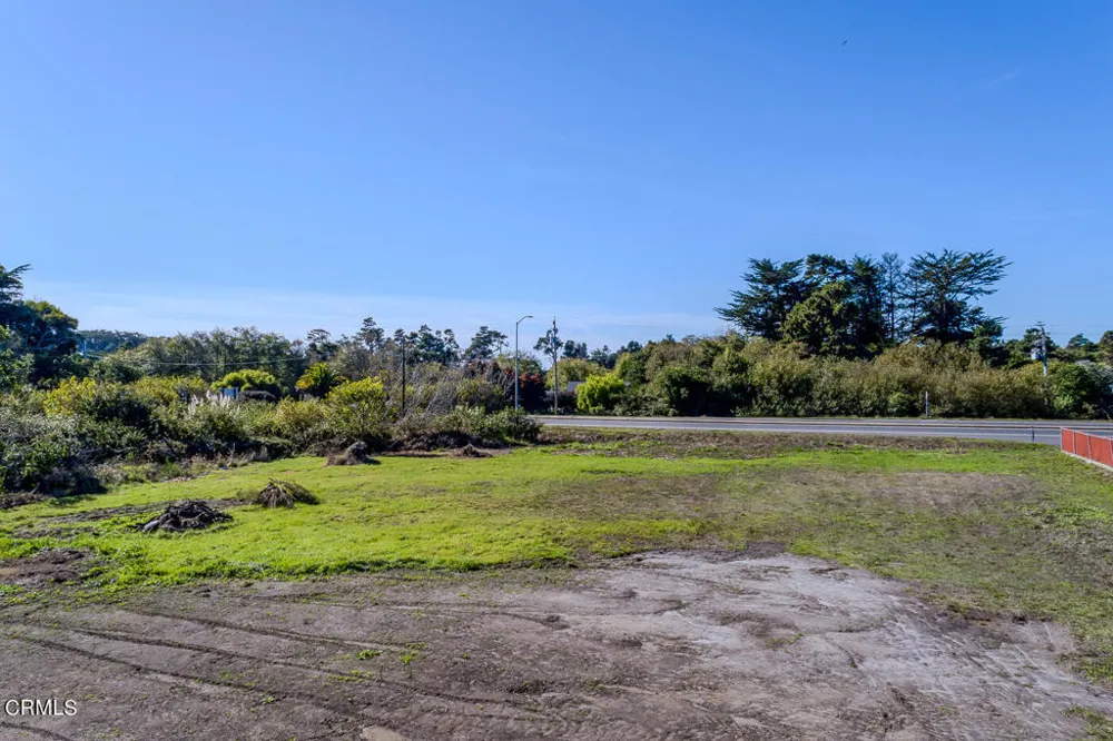 18451 CA-1 Fort Bragg, CA 95437