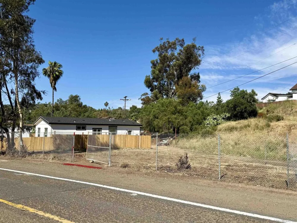 Panorama Dr La Mesa, CA 91941