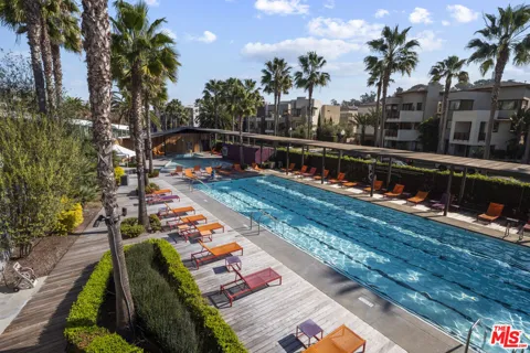 7100 Playa Vista Drive #407