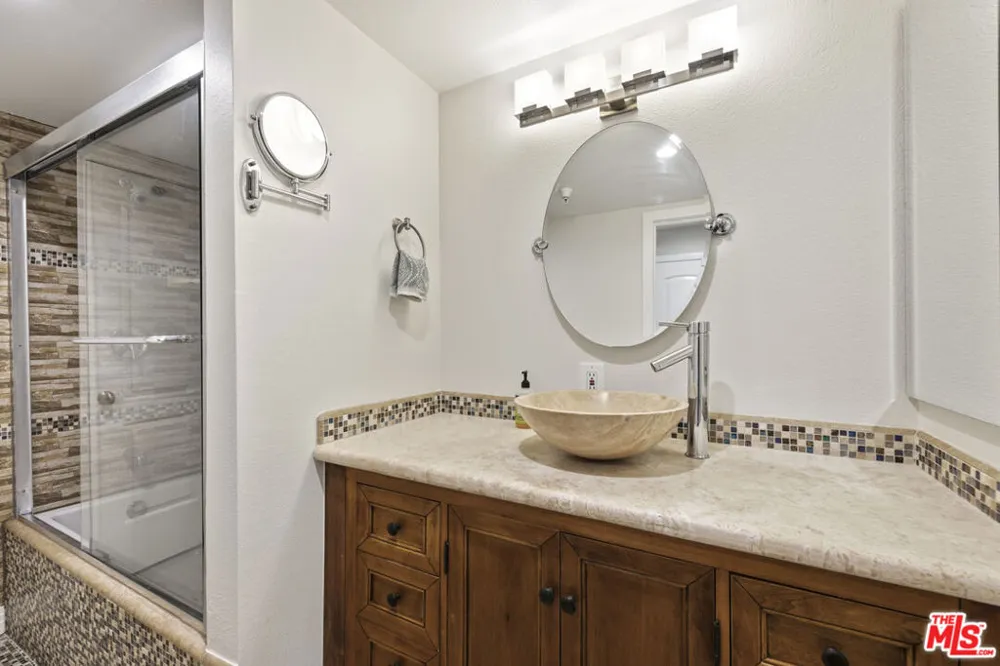 7100 Playa Vista Drive #407 Playa Vista, CA 90094