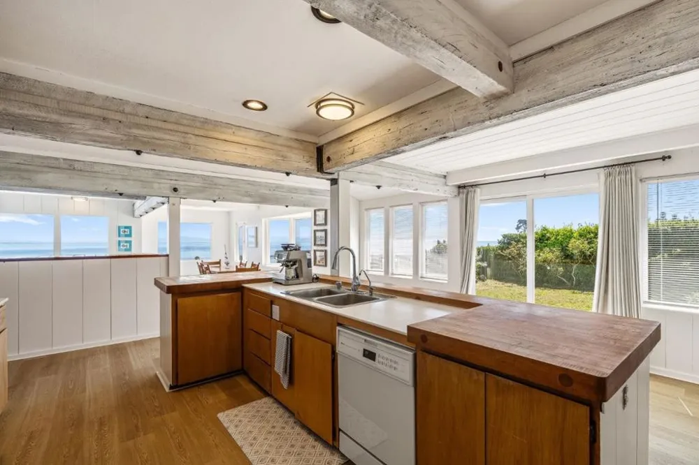 4360 Opal Cliff Drive Santa Cruz, CA 95062