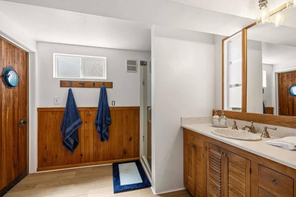 4360 Opal Cliff Drive Santa Cruz, CA 95062