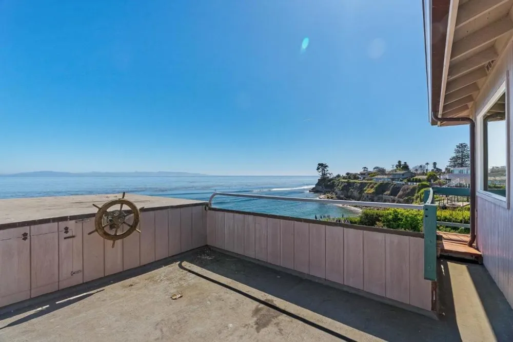 4360 Opal Cliff Drive Santa Cruz, CA 95062