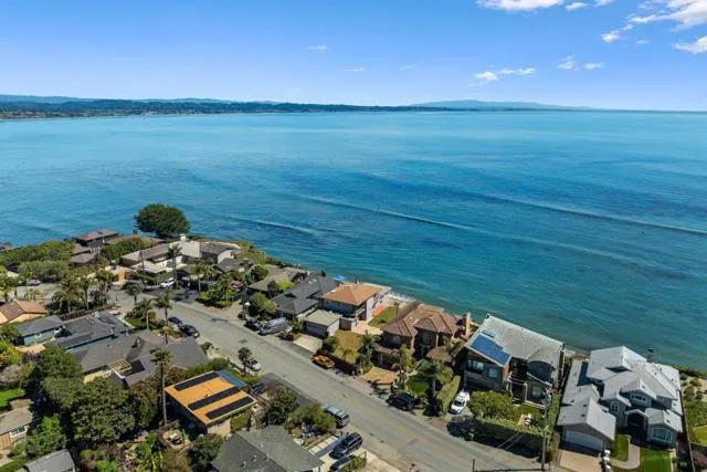 4360 Opal Cliff Drive Santa Cruz, CA 95062