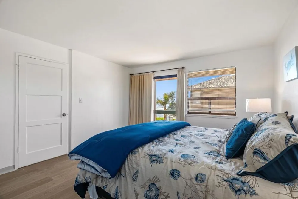 4360 Opal Cliff Drive Santa Cruz, CA 95062