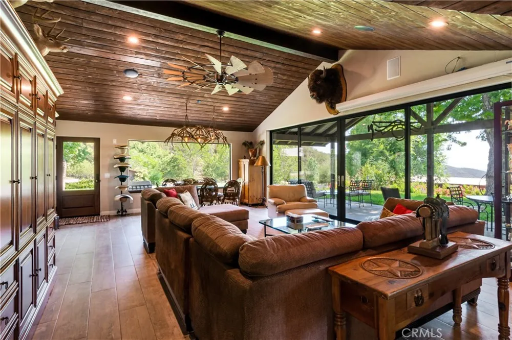 37547 Oak Glen Road Oak Glen, CA 92399