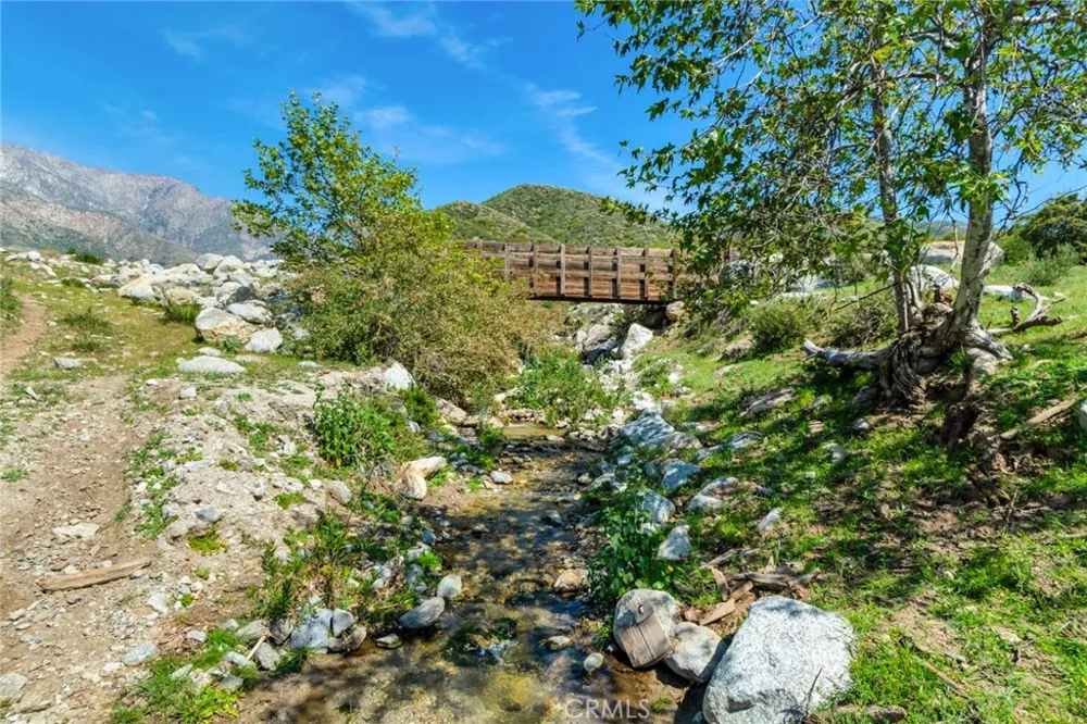 37547 Oak Glen Road Oak Glen, CA 92399