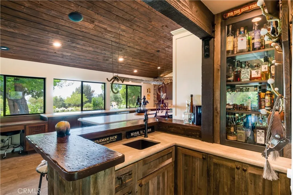 37547 Oak Glen Road Oak Glen, CA 92399