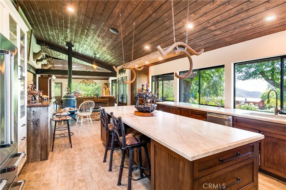 37547 Oak Glen Road Oak Glen, CA 92399