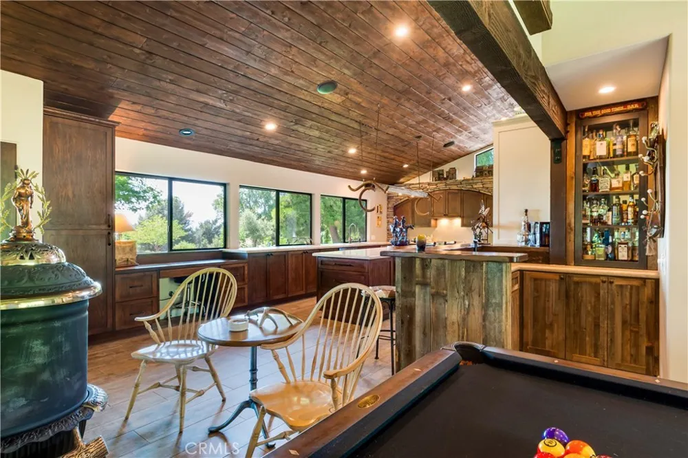 37547 Oak Glen Road Oak Glen, CA 92399