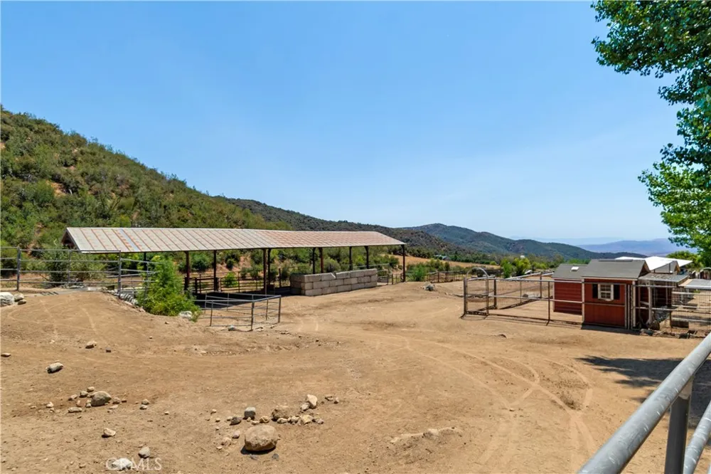 37547 Oak Glen Road Oak Glen, CA 92399