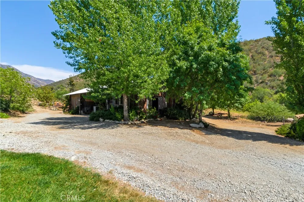 37547 Oak Glen Road Oak Glen, CA 92399