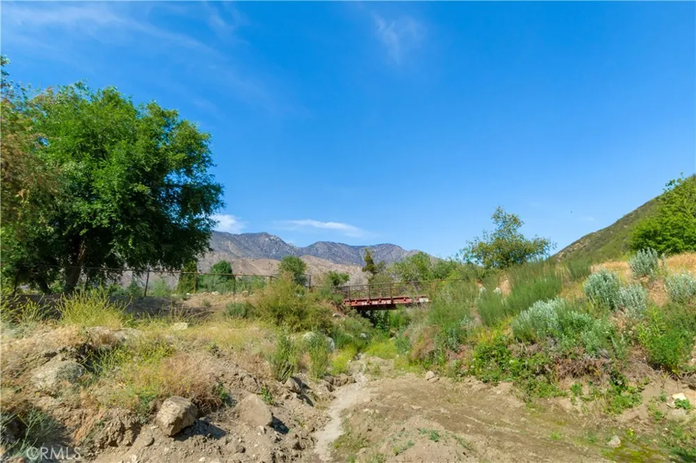 37547 Oak Glen Road Oak Glen, CA 92399