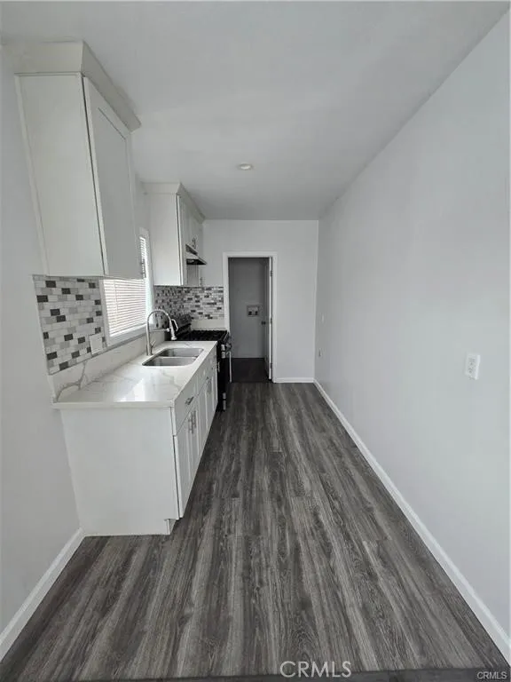 1714 E San Marcus Compton, CA 90221