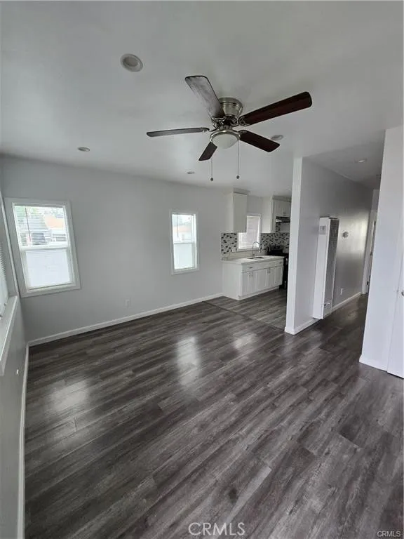 1714 E San Marcus Compton, CA 90221