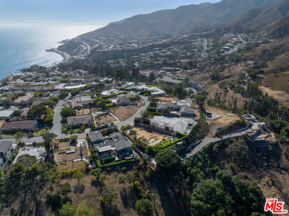 312 Bellino Drive Pacific Palisades, CA 90272