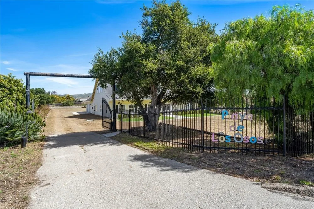 1696 Los Osos Valley Road Los Osos, CA 93402
