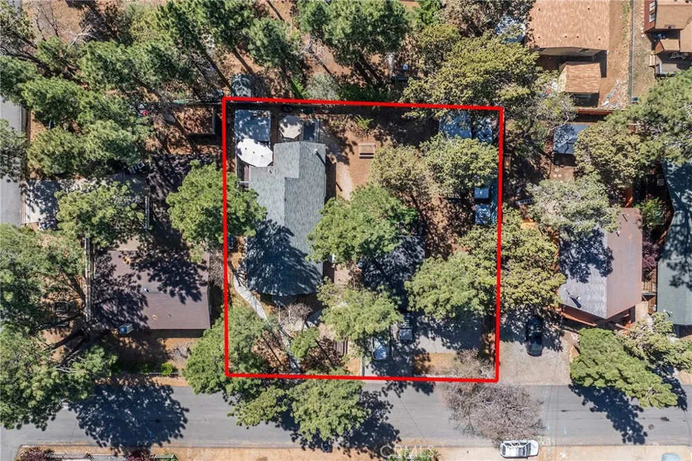 364 Leonard Sugarloaf, CA 92386