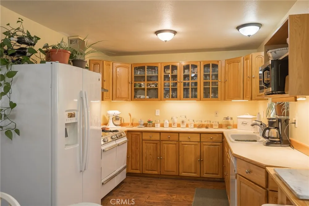 364 Leonard Sugarloaf, CA 92386