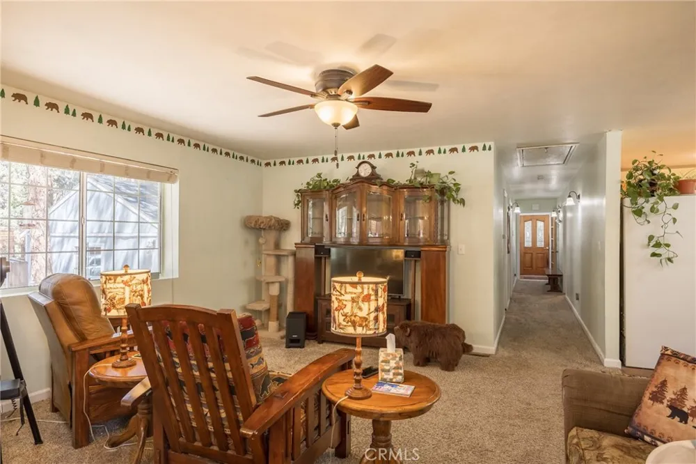 364 Leonard Sugarloaf, CA 92386