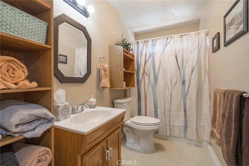 364 Leonard Sugarloaf, CA 92386