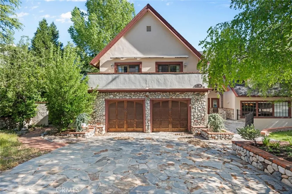 887 Talisman Lake Arrowhead, CA 92352
